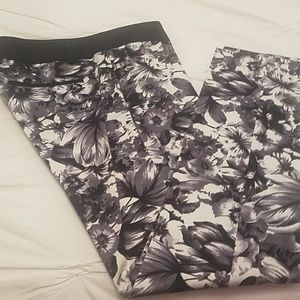 Express columnist floral print pants.